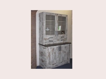 Rustikaler Buffetschrank Rustikaler Buffetschrank